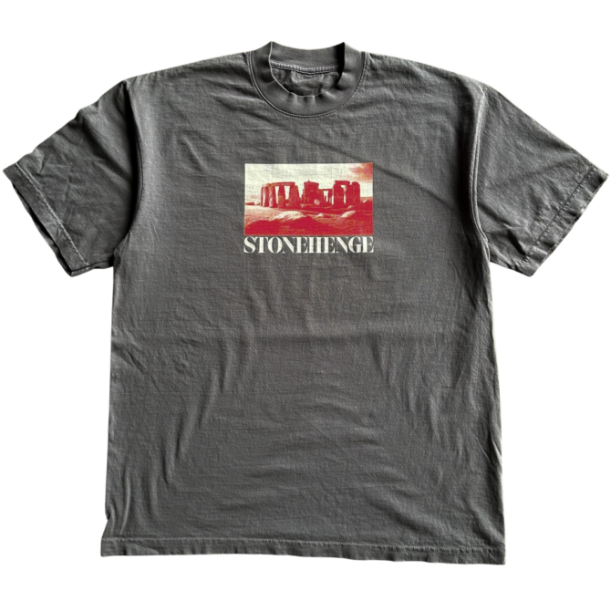 T-Shirt Red Stonehenge