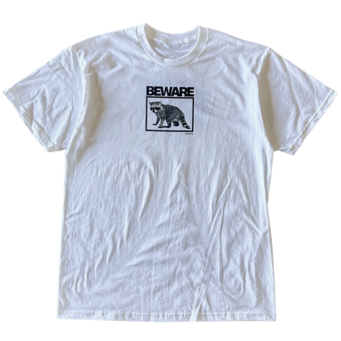 T-Shirt Beware of Raccoon