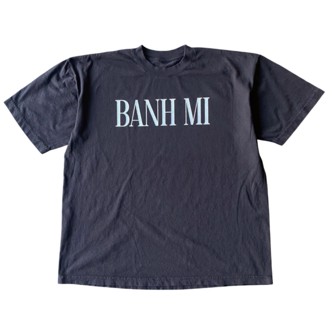 T-Shirt  Banh Mi Text